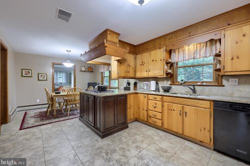 149 Roosevelt Blvd, Lancaster PA 17601-4039 exterior