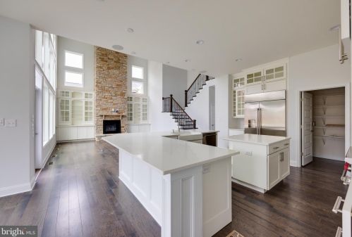 315 Chestnut St, Lewes DE 19958-1302 exterior