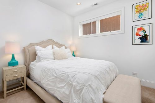 1131 Lill Ave, Chicago IL 60614-2296 exterior