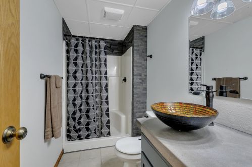 32 Riverside Ave, Sartell MN 56377-1927 exterior