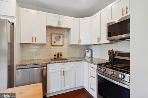 4205 Houghton St, Philadelphia PA  19128-1722 exterior