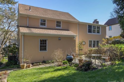 23 Buckingham Pl, Norwalk CT 06851-5004 exterior