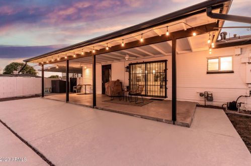 6501 20th Ave, Phoenix AZ  85015-1504 exterior