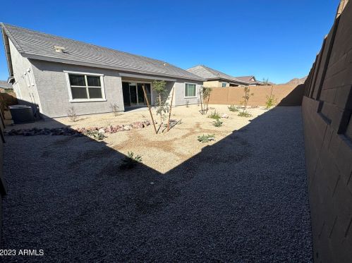 32735 22nd Dr, Phoenix AZ  85085 exterior