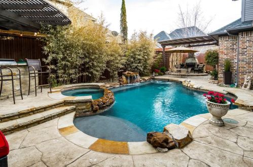 4849 Northshore Dr, Frisco TX 75034-7568 exterior