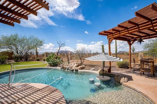 40115 3rd St, Phoenix AZ  85086-8606 exterior