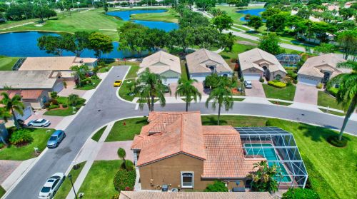 6828 Ashton St, Boynton Beach FL 33437-6039 exterior