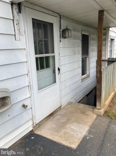 118 2nd St, Hummelstown PA  17036-1605 exterior