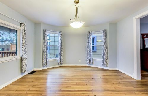 1832 Estes Ave, Chicago IL 60645-2904 exterior