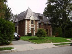 208 Collins Rd, Newton, MA 02468-2238