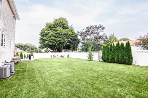 10 Olney St, Providence RI 02919-5152 exterior