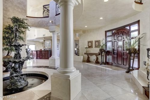 13841 Cyn Dr, Phoenix AZ 85016-2403 exterior