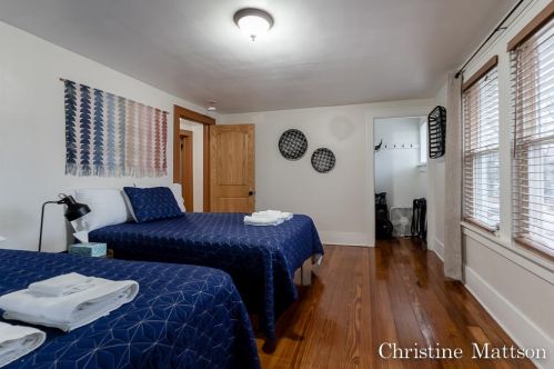 1849 Cherry St, Meskegon MI  49441-1013 exterior