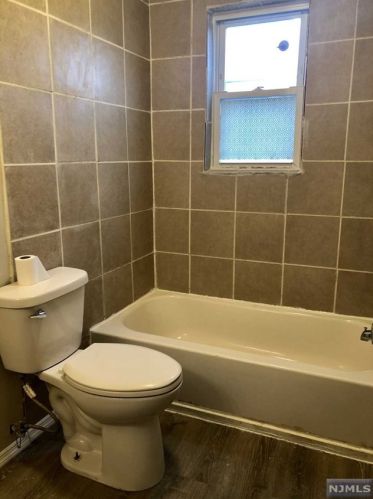 24 Maple St, Outwater NJ 07026-2908 exterior