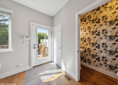 2040 Hamlin Ave, Chicago IL 60647-1010 exterior