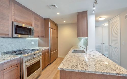 1000 Ave At Port Imperial Blvd, Union City, NJ 07086