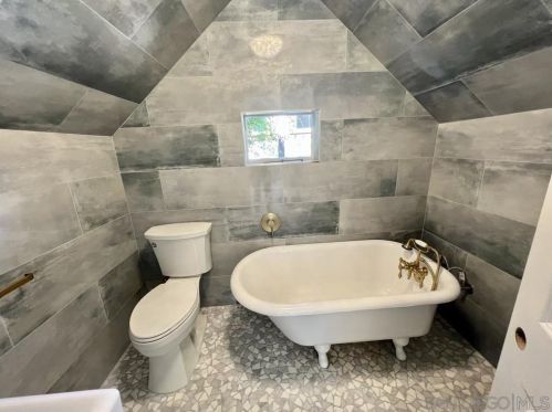 936 Adella Ave, San Diego CA  92118-2621 exterior