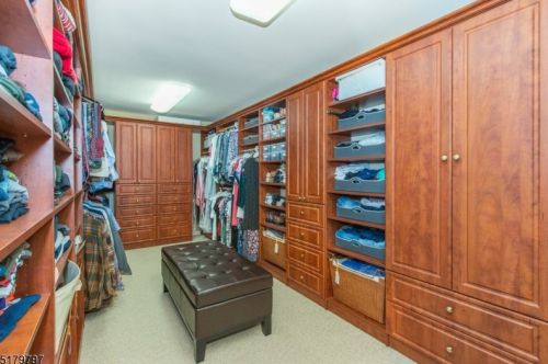 6 Cornell Dr, Dover NJ 07869-3537 exterior