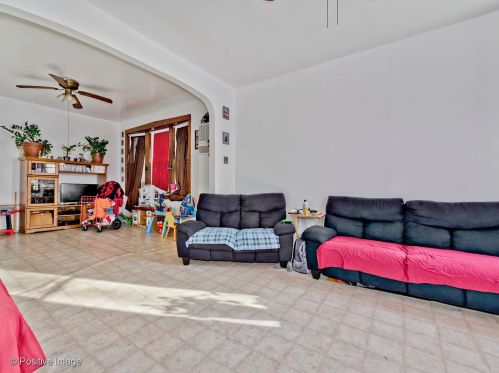 1839 Harding Ave, Chicago IL 60647-4614 exterior