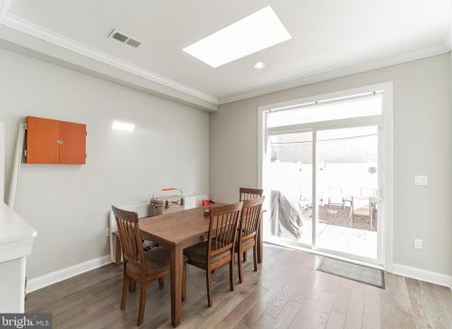 1239 17 St, Philadelphia PA 19121-5029 exterior