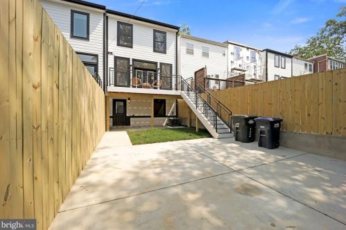 326 Taylor St, Washington DC  20017-1529 exterior