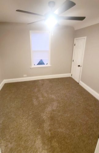 2 137 Pl, Chicago IL 60827-2909 exterior