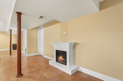 6353 Kilpatrick Ave, Chicago IL 60652-2009 exterior