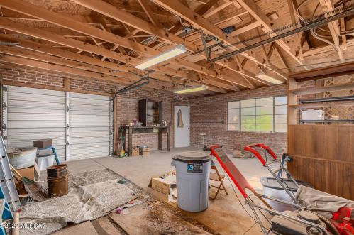 5252 18th St, Tucson AZ 85719-6760 exterior