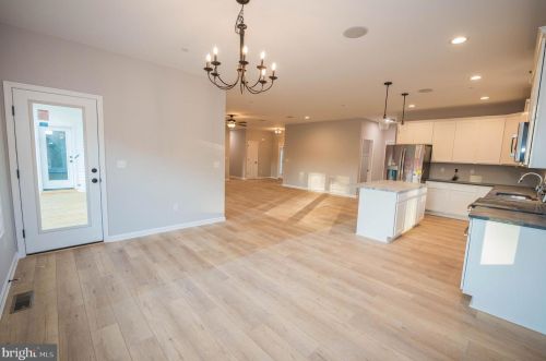 10676 Stewart Nck Rd, Princess Anne MD 21853-2816 exterior