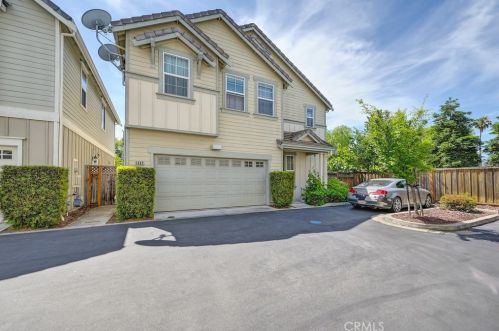 1302 Tapestry Ln, Concord CA 94520-3965 exterior