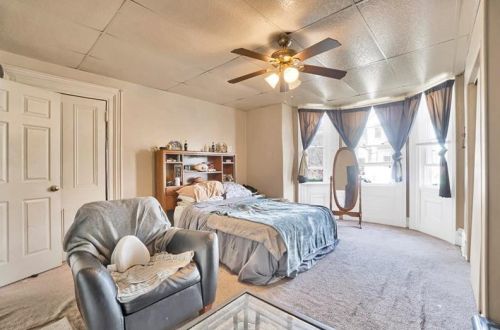 24 Mainsgate St, Pittsburgh PA 15205-2247 exterior