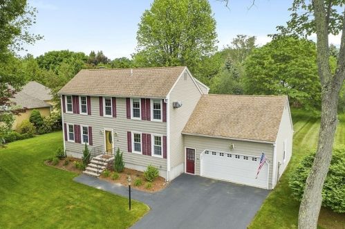 9 Heritage Ln, Methuen, MA 01844-1739