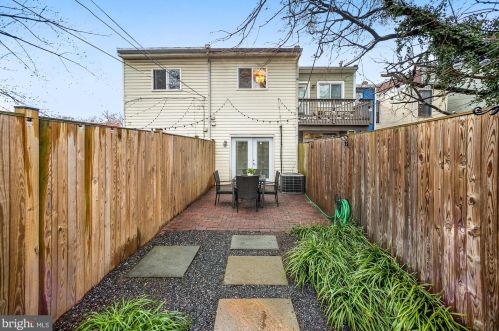 1421 3 St, Washington DC 20001-1960 exterior