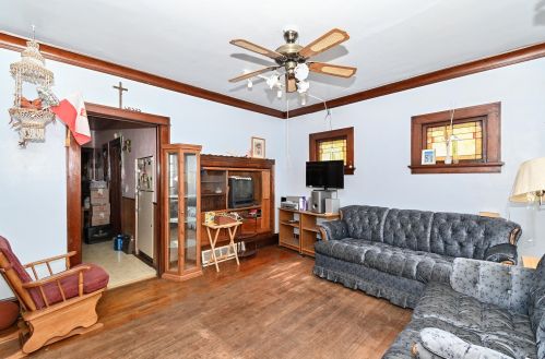 2655 11th St, Milwaukee, WI 53215-3333