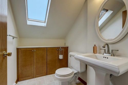 936 Currie Pl, Milwaukee WI 53213-3006 exterior