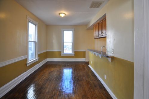 106 Meinecke Ave, Milwaukee WI 53212-3231 exterior