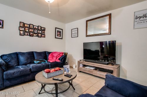 5040 17 St, Tucson AZ 85719-6766 exterior