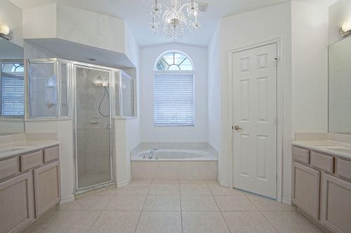 2872 Eagle Dr, Fort Pierce FL 34984-6321 exterior