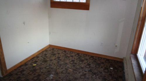 30 Montague St, Worcester, MA 01603-3128