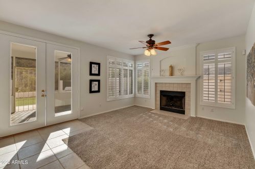 2737 Amberwood Dr, Phoenix AZ 85045-4208 exterior