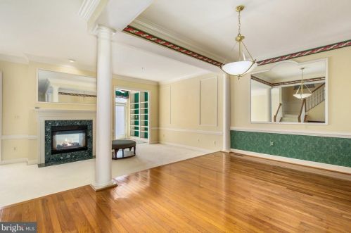 8402 Bells Ridge Ter, Rockville MD 20854-2799 exterior