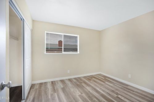 2211 Isabella St, Oxnard CA  93036-2621 exterior