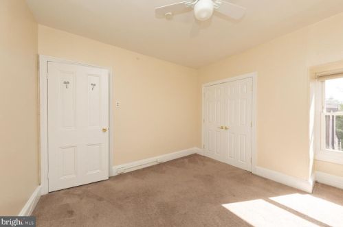 743 26 St, Philadelphia PA 19146-4402 exterior