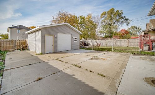 12056 Lafayette Ave, Chicago IL  60628-6641 exterior