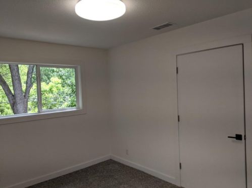 6917 Cherry Mdw Dr, Austin TX 78745-5333 exterior