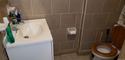 1414 Crotona Park, Bronx NY 10460-4738 exterior