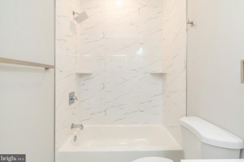 1720 22nd St, Philadelphia PA 19145-1943 exterior