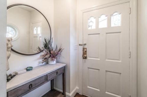 436 Collier Rd, Atlanta GA  30309-1201 exterior