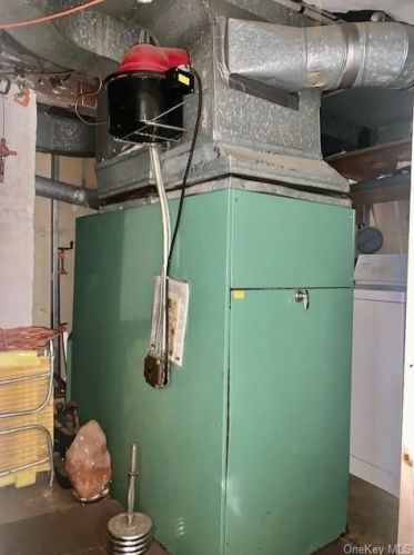 4 Adams St, Mount Vernon NY 10550-3504 exterior