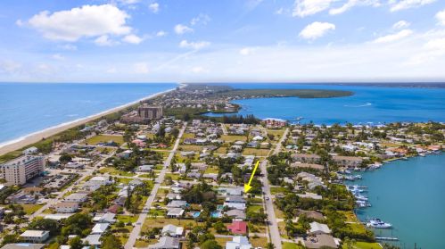 352 Fernandina St, Fort Pierce FL 34949-3537 exterior